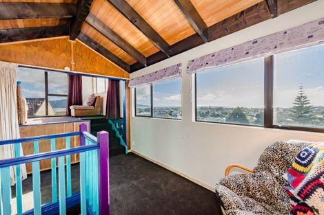 Photo of property in 40 Hicks Crescent, Waikanae Beach, Waikanae, 5036