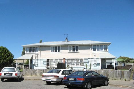 Photo of property in 8-10 Dix Crescent, Riversdale, Blenheim, 7201