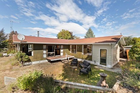 Photo of property in 16 Argyle Place, Arrowtown, 9302