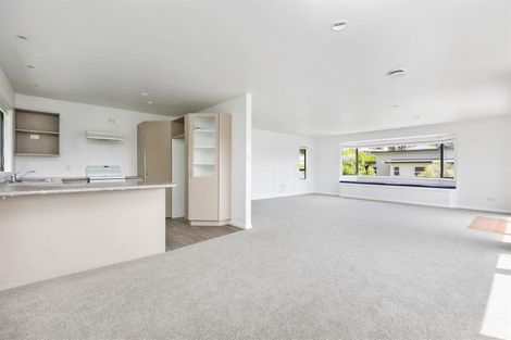 Photo of property in 16 Cashmere Way, Welcome Bay, Tauranga, 3112