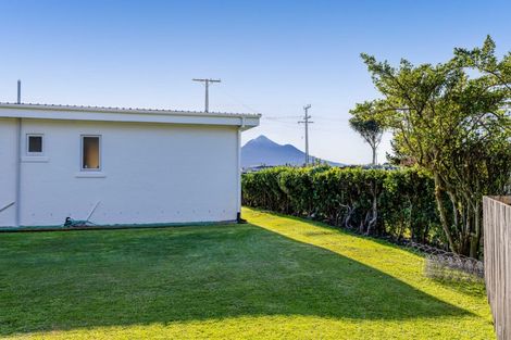 Photo of property in 62 Gisborne Terrace, Opunake, 4616