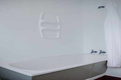 Photo of property in Oberon Flats, 48a Merton Street, Trentham, Upper Hutt, 5018