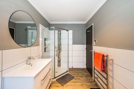 Photo of property in 8 Rifleman Lane, Paraparaumu Beach, Paraparaumu, 5032