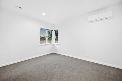 Photo of property in 24 Godley Road, Green Bay, Auckland, 0604