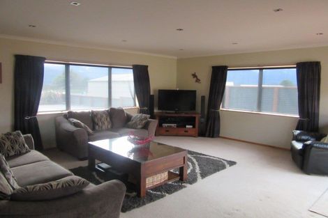 Photo of property in 6 Pukaki Avenue, Ngahere, Dobson, 7872