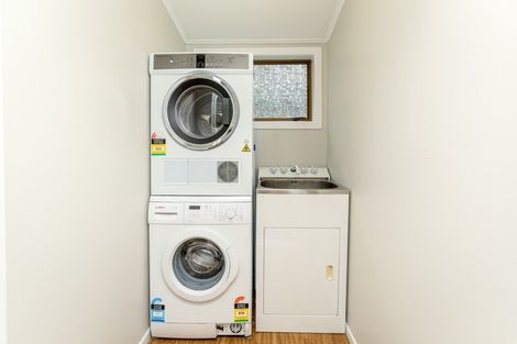 Photo of property in 7e Tasman Street, Vogeltown, New Plymouth, 4310