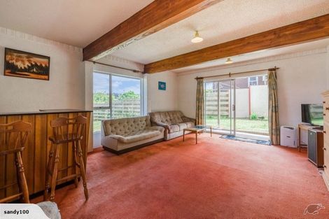 Photo of property in 104 Lantana Road, Green Bay, Auckland, 0604