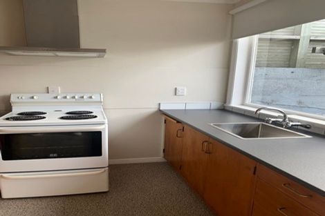 Photo of property in 304 The Esplanade, Island Bay, Wellington, 6023