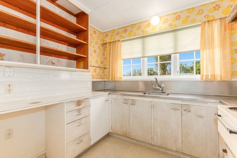 Photo of property in 45 Kahu Road, Paremata, Porirua, 5024