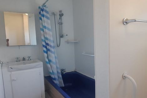 Photo of property in 124 Manuka Road, Bayview, Auckland, 0629