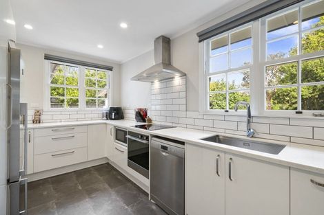 Photo of property in 273 Parewanui Road, Bulls, 4894