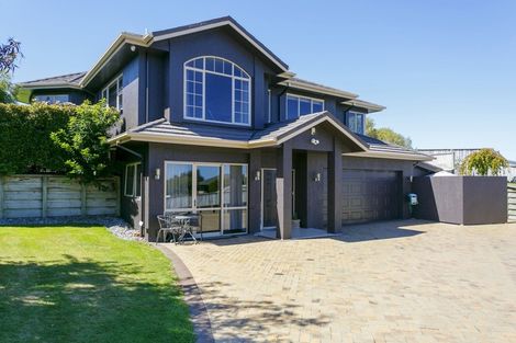 Photo of property in 11 Carpentras Way, Nukuhau, Taupo, 3330