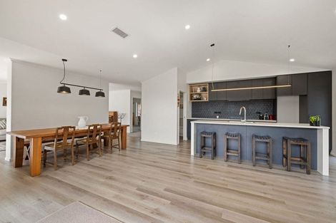 Photo of property in 22 Rose Leigh Drive, Cambridge, 3434