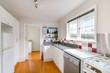 Photo of property in 9 Hollies Crescent, Johnsonville, Wellington, 6037