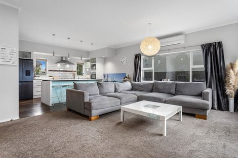 Photo of property in 6 Omega Place, Coastlands, Whakatane, 3120