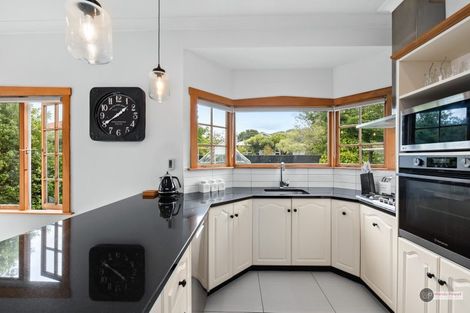 Photo of property in 28 Ludlam Crescent, Woburn, Lower Hutt, 5010