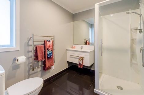 Photo of property in 12 Gardner Place, Otaki, 5512