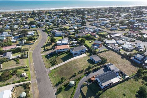 Photo of property in 15 Aranui Avenue, Waitarere Beach, Levin, 5510