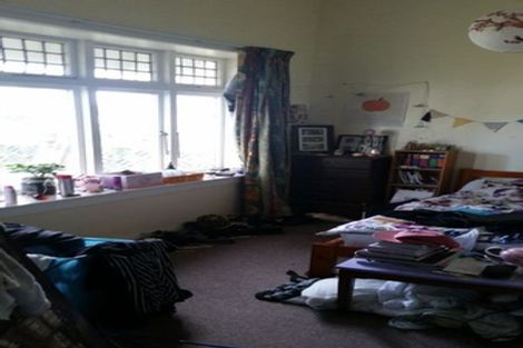 Photo of property in 60 Kelburn Parade, Kelburn, Wellington, 6012