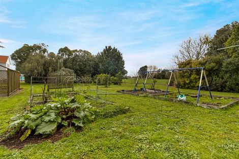 Photo of property in 115 Awhitu Road, Karioitahi, Waiuku, 2683