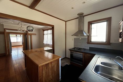 Photo of property in 28 Burrows Avenue, Karori, Wellington, 6012