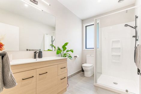 Photo of property in 224 Birdwood Road, Massey, Auckland, 0614