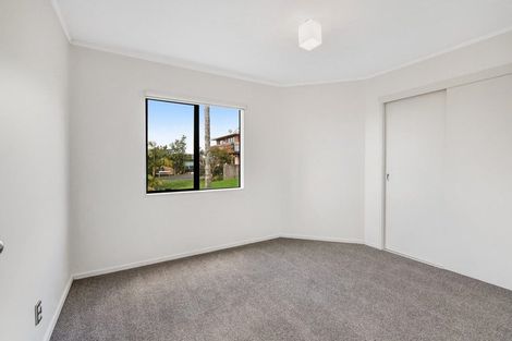 Photo of property in 13 Red Beach Road, Red Beach, 0932