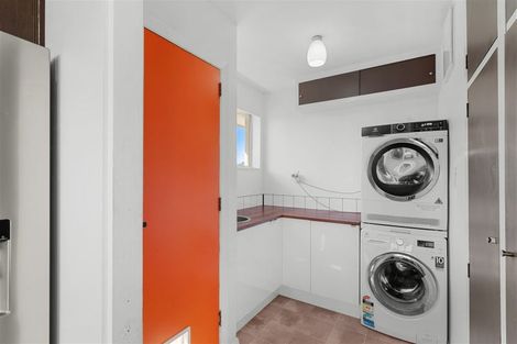 Photo of property in 13 Davidson Crescent, Hornby, Christchurch, 8042