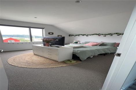 Photo of property in 383 Adelaide Road, Newtown, Wellington, 6021