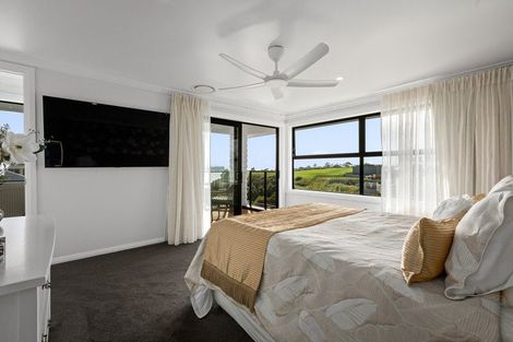 Photo of property in 30 Lakeside Terrace, Omokoroa, 3114