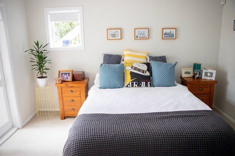 Photo of property in 58 Fowler Street, Northcote, Auckland, 0627