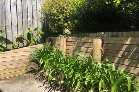 Photo of property in 106b Moorefield Road, Johnsonville, Wellington, 6037