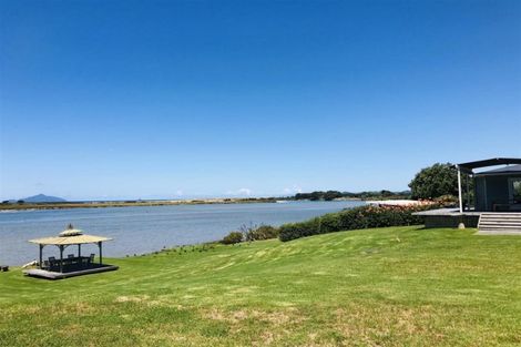 Photo of property in 249 Cove Road, Waipu, 0582