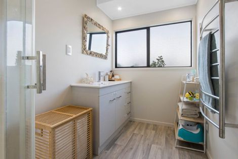 Photo of property in 31 Leo Street, Waihi Beach, 3611