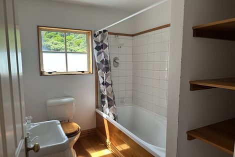 Photo of property in 98 Rahui Road, Otaki, 5512