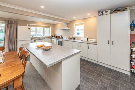 Photo of property in 12 George Street, Aramoho, Whanganui, 4500