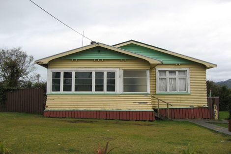 Photo of property in 2 Carroll Street, Runanga, 7803