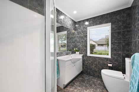 Photo of property in 1 Flora Way, Rototuna, Hamilton, 3210