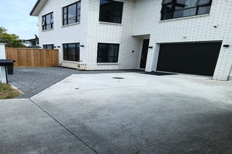 Photo of property in 128b Hutchinsons Road, Bucklands Beach, Auckland, 2014