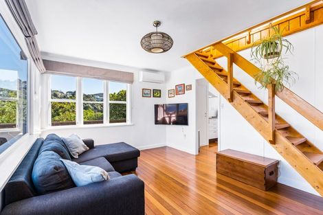 Photo of property in 32 Cluny Road, Plimmerton, Porirua, 5026