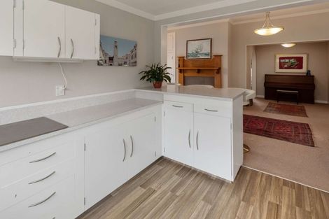 Photo of property in 5 Mason Terrace, Gonville, Whanganui, 4501