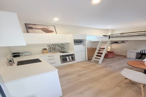 Photo of property in 60 Royal Terrace, Dunedin Central, Dunedin, 9016
