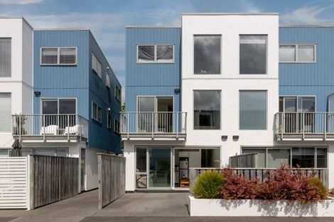 Photo of property in 31 Reynolds Place, Papamoa Beach, Papamoa, 3118