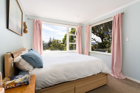 Photo of property in 38 View Road, Titahi Bay, Porirua, 5022