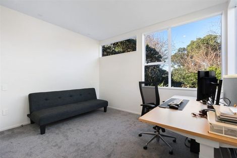 Photo of property in 69b Aorangi Road, Bryndwr, Christchurch, 8053