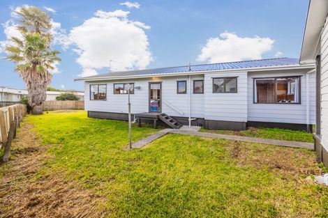 Photo of property in 80 Cottingham Crescent, Mangere East, Auckland, 2024