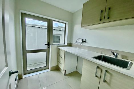 Photo of property in 19a Nile Road, Milford, Auckland, 0620