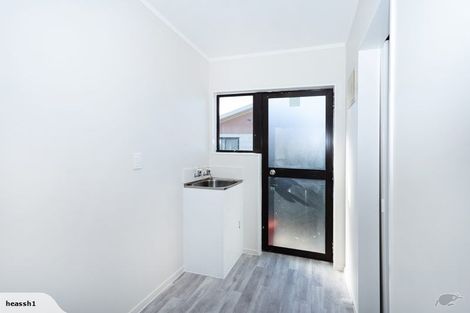 Photo of property in 2/83 Redcrest Avenue, Red Hill, Papakura, 2110