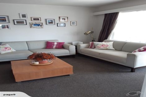 Photo of property in 2/23 Prestons Road, Redwood, Christchurch, 8051