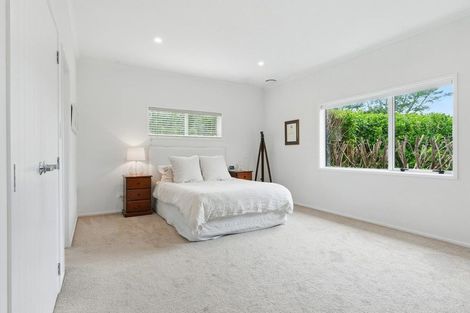 Photo of property in 312 Birdwood Road, Massey, Auckland, 0614
